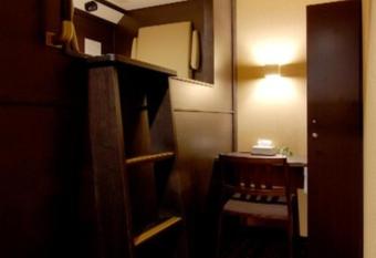 Capsule Cabin Petit Nagoya - Male Only allows 18 year olds to book a room