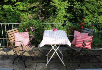 Wohnung mit Dachterrasse in Starnberg has Balcony rooms