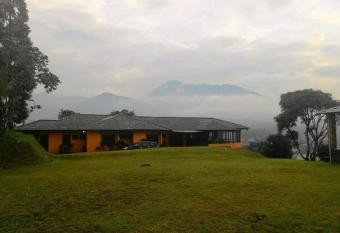 Villa panggabean has Balcony rooms