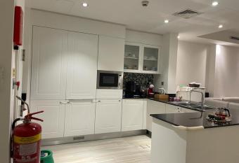 D49- Lusail 1BR prime apartment has Balcony rooms