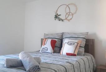 L Incontournable Hyper Centre proche Gare & Cath  drale allows 18 year olds to book a room