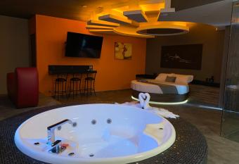 Roxy Motel allows 18 year olds to book a room