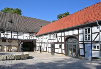 Gut Junkernhof allows 18 year olds to book a room