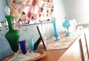 Mid Century Modern Apartment - Atelier has Balcony rooms