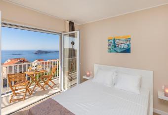 Seabreeze Apartments Cavtat has Balcony rooms