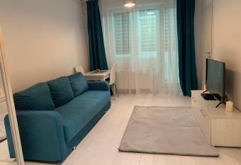 Apartament cu regim hotelier Militari Residence Helen has rooms with a private hot tub