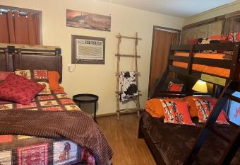 Acorn Hideaway Frontier Suite - The Ranch Hands allows 18 year olds to book a room