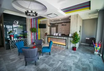 D Festivo Residences homestay @ Ipoh Garden East has Balcony rooms