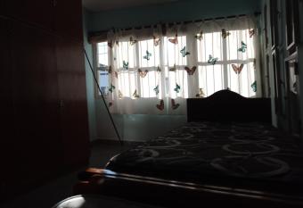 Alojamiento Liliana allows 18 year olds to book a room