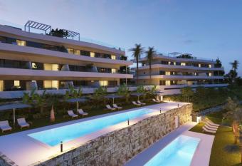 Prachtig appartement met zeezicht in Estepona Costa del Sol allows 18 year olds to book a room