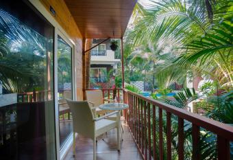 Kayaniv Ayurveda & Wellness Resort has Balcony rooms