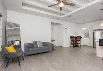 Modern Duplex with Fully Upgraded Amenities allows 18 year olds to book a room