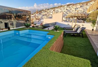 BALI Seminyak has Balcony rooms