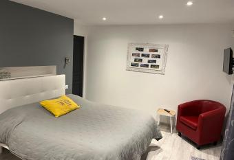 Loubat Christophe allows 18 year olds to book a room