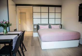 Sunny home with cute dragon in the center+parking has Balcony rooms