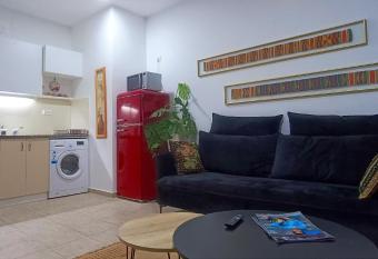 Next to the marina allows 18 year olds to book a room