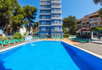 JS Paradise Sport - Adults Only allows 18 year olds to book a room