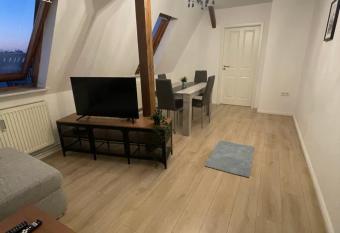 Stilvolles Altbau Apartment allows 18 year olds to book a room