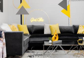 Stylish Home - Fun Outdoor Games Near Downtown Sac allows 18 year olds to book a room