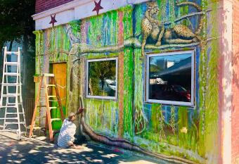 747 Smoketown has Balcony rooms