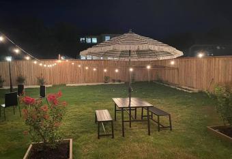 Perfect Georgetown Getaway! Work From Home allows 18 year olds to book a room