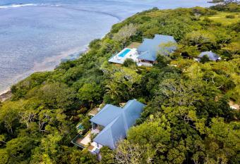 Myola Plantation Villa allows 18 year olds to book a room