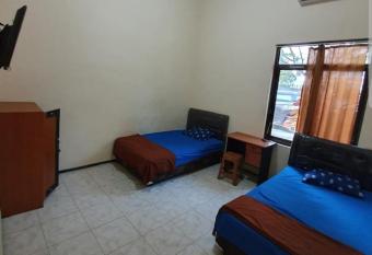 OmahKozMalang has Smoking rooms