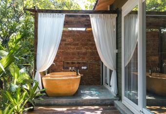 Larisa Resort Ashwem has Balcony rooms