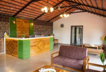 AKAY Resort & Villas has Balcony rooms