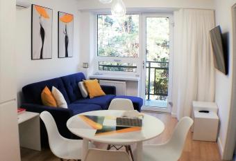 Luksusowy Apartament Nad Zalewem allows 18 year olds to book a room