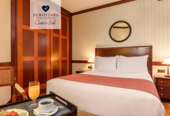 Eurostars Gran Hotel Santiago allows 18 year olds to book a room