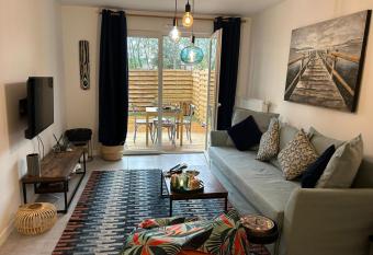 T2 La Teste proximit   centre-ville has Balcony rooms