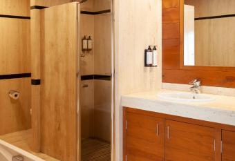 Montany   has Balcony rooms