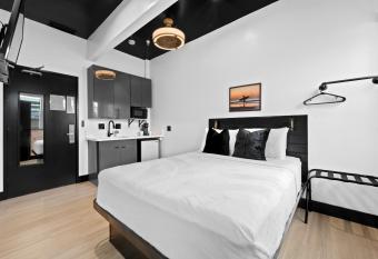 Balboa Park Hotel in Downtown Little Italy allows 18 year olds to book a room