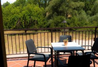 Las Colmenillas 2 has Balcony rooms