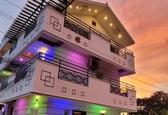 JSP RESIDENCY has Smoking/Balcony rooms