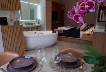 Esquina Brotense_Hospedagem de charme allows 18 year olds to book a room