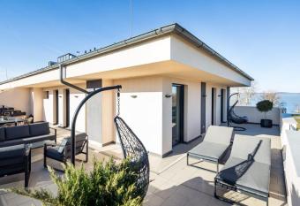 Balatonic Panor  ma has Balcony rooms