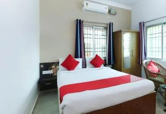 Flagship Hotel Golden allows 18 year olds to book a room