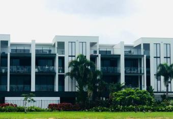 Hinchinbrook Inspirations Resort- 270 Degree Views has Balcony rooms