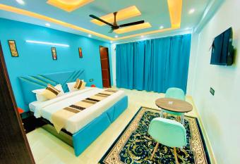 Gold Residency has Balcony rooms