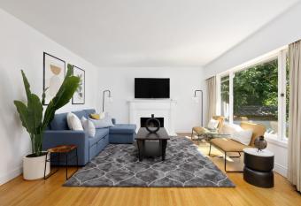 Spacious 3 bedroom property in North Vancouver allows 18 year olds to book a room