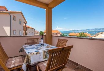 Apartment Franka has Balcony rooms