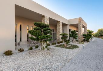 E-GEO Easy Living Resort has Balcony rooms