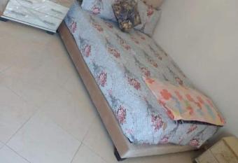 Rabat agdal allows 18 year olds to book a room