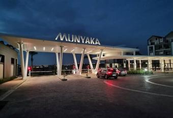 Modern 1 Bedroom apartment in waterfall City has Balcony rooms