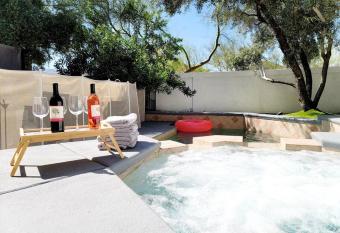 Luxur Boutique - The Great Escape with w/ Pool has Balcony rooms