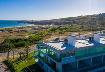 SYRAH Premium B1 - Vistas al Parque by deppt   allows 18 year olds to book a room