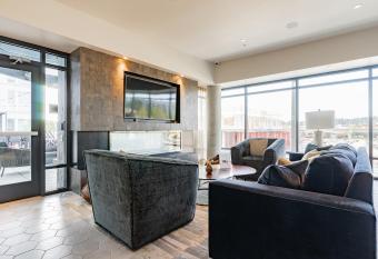 Sophari at Triangle Redmond allows 18 year olds to book a room