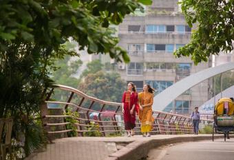 Hotel Daisy - Panorama Lake View allows 18 year olds to book a room